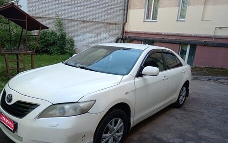 Toyota Camry, 2007 год, 700 000 рублей, 1 фотография