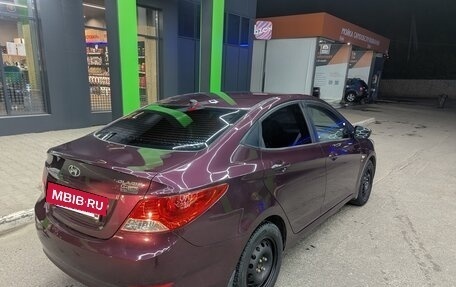 Hyundai Solaris II рестайлинг, 2011 год, 620 000 рублей, 9 фотография