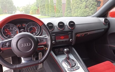 Audi TT, 2008 год, 1 880 000 рублей, 11 фотография