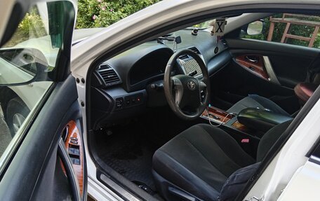Toyota Camry, 2007 год, 700 000 рублей, 8 фотография
