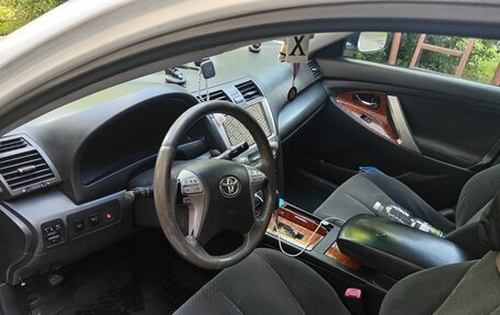 Toyota Camry, 2007 год, 700 000 рублей, 5 фотография