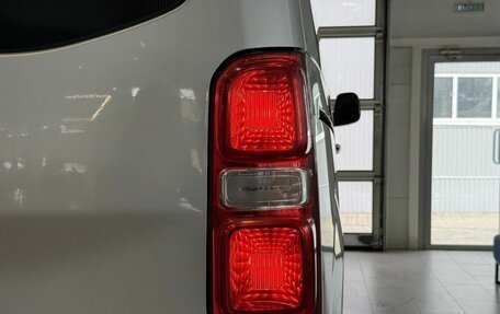 Peugeot Traveller I, 2019 год, 2 500 000 рублей, 5 фотография