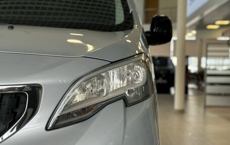 Peugeot Traveller I, 2019 год, 2 500 000 рублей, 4 фотография