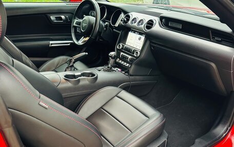 Ford Mustang VI рестайлинг, 2019 год, 4 000 000 рублей, 11 фотография