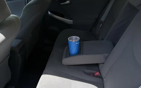 Toyota Prius, 2010 год, 1 250 000 рублей, 7 фотография