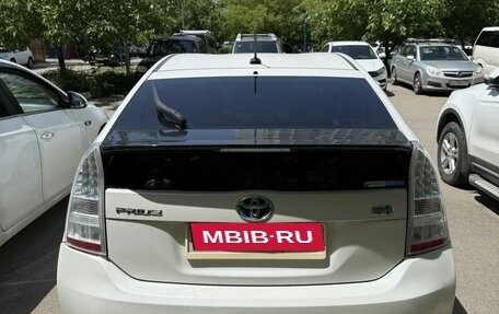 Toyota Prius, 2010 год, 1 250 000 рублей, 2 фотография