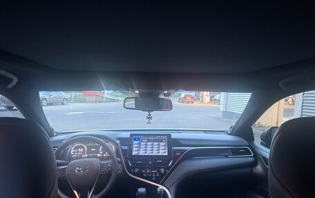 Toyota Camry, 2023 год, 3 400 000 рублей, 9 фотография