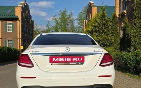 Mercedes-Benz E-Класс, 2019 год, 3 900 000 рублей, 3 фотография