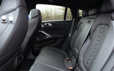 BMW X6 M, 2021 год, 9 950 000 рублей, 21 фотография