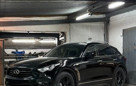 Infiniti FX II, 2013 год, 2 250 000 рублей, 10 фотография