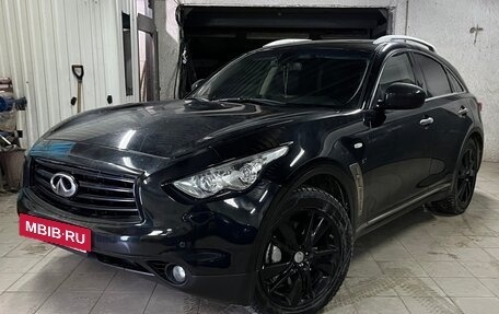 Infiniti FX II, 2013 год, 2 250 000 рублей, 3 фотография