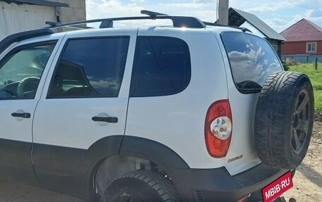 Chevrolet Niva I рестайлинг, 2016 год, 650 000 рублей, 5 фотография