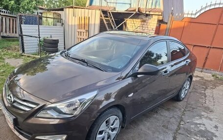 Hyundai Solaris II рестайлинг, 2015 год, 790 000 рублей, 3 фотография