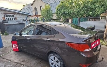 Hyundai Solaris II рестайлинг, 2015 год, 790 000 рублей, 4 фотография