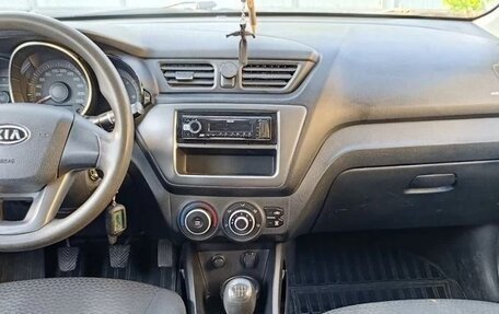 KIA Rio III рестайлинг, 2012 год, 800 000 рублей, 7 фотография