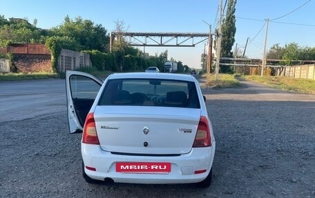 Renault Logan I, 2011 год, 380 000 рублей, 3 фотография