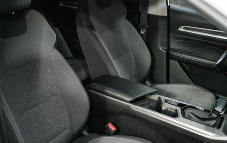 Geely Emgrand, 2023 год, 1 624 000 рублей, 20 фотография