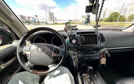 Toyota Land Cruiser 200, 2011 год, 3 100 000 рублей, 3 фотография