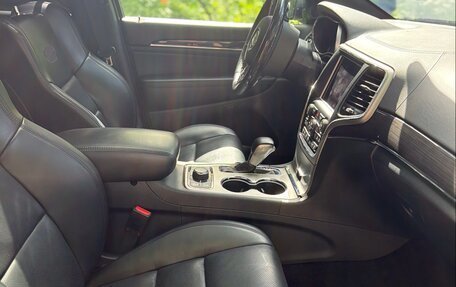 Jeep Grand Cherokee, 2018 год, 4 250 000 рублей, 14 фотография