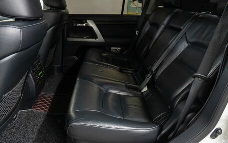 Toyota Land Cruiser 200, 2013 год, 4 599 000 рублей, 17 фотография