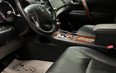 Toyota Highlander III, 2011 год, 1 950 000 рублей, 8 фотография