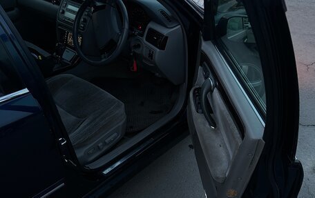 Toyota Crown, 2000 год, 840 000 рублей, 10 фотография