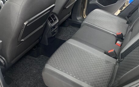 Volkswagen Tiguan II, 2017 год, 1 999 000 рублей, 4 фотография