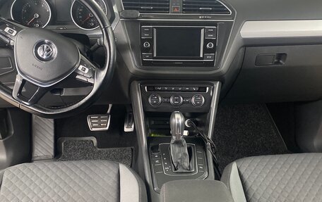 Volkswagen Tiguan II, 2017 год, 1 999 000 рублей, 5 фотография