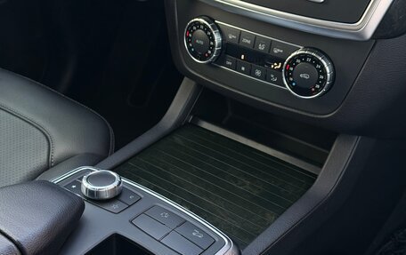 Mercedes-Benz M-Класс, 2015 год, 2 340 000 рублей, 24 фотография