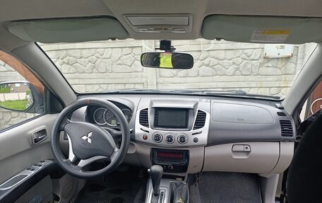 Mitsubishi L200 IV рестайлинг, 2011 год, 1 500 000 рублей, 9 фотография