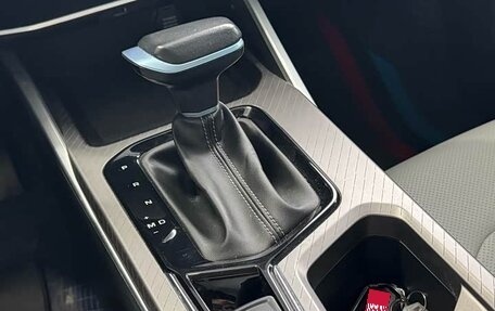 Geely Emgrand, 2024 год, 1 926 005 рублей, 9 фотография