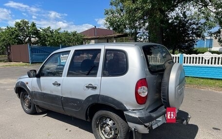 Chevrolet Niva I рестайлинг, 2005 год, 190 000 рублей, 4 фотография