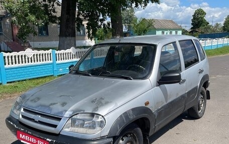 Chevrolet Niva I рестайлинг, 2005 год, 190 000 рублей, 2 фотография