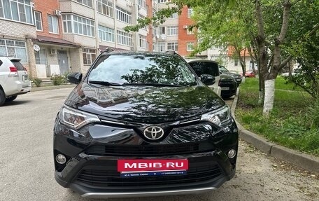 Toyota RAV4, 2018 год, 2 950 000 рублей, 2 фотография