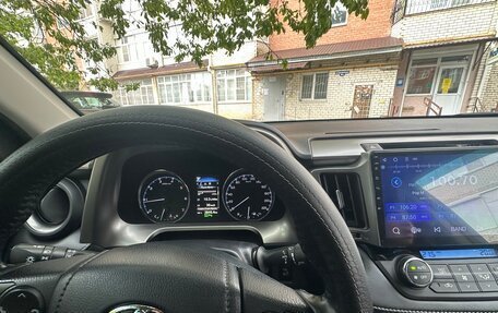 Toyota RAV4, 2018 год, 2 950 000 рублей, 12 фотография