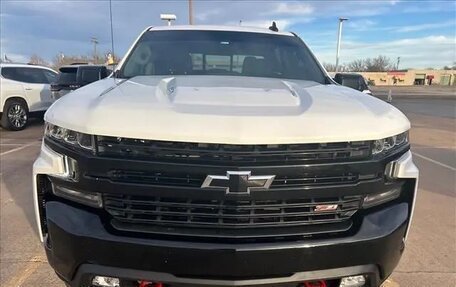 Chevrolet Silverado, 2022 год, 6 987 640 рублей, 2 фотография