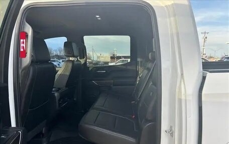 Chevrolet Silverado, 2022 год, 6 987 640 рублей, 7 фотография