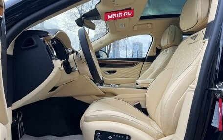 Bentley Flying Spur, 2021 год, 29 000 000 рублей, 6 фотография