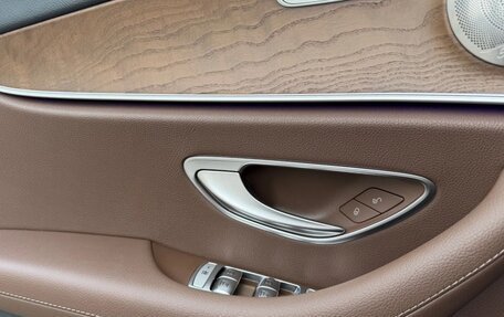 Mercedes-Benz E-Класс, 2018 год, 2 255 000 рублей, 18 фотография