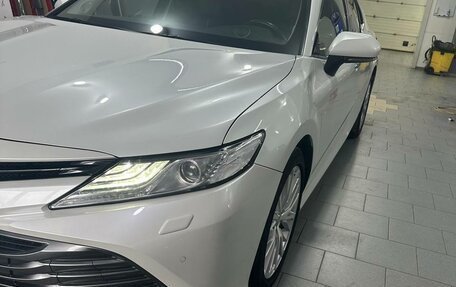 Toyota Camry, 2020 год, 3 050 000 рублей, 2 фотография