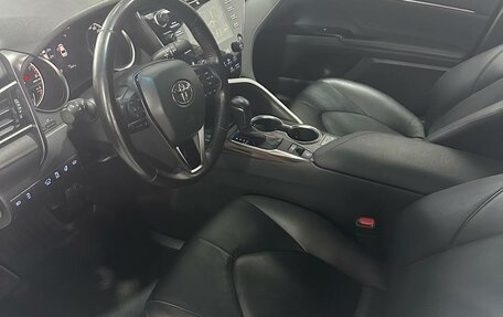 Toyota Camry, 2020 год, 3 050 000 рублей, 7 фотография