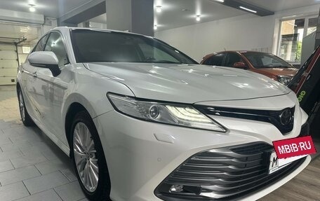 Toyota Camry, 2020 год, 3 050 000 рублей, 3 фотография