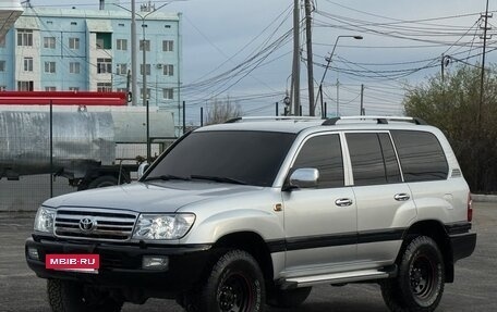Toyota Land Cruiser 100 рестайлинг 2, 2006 год, 3 750 000 рублей, 14 фотография