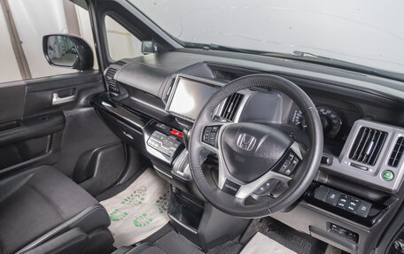 Honda Stepwgn IV, 2013 год, 1 699 000 рублей, 7 фотография