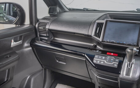 Honda Stepwgn IV, 2013 год, 1 699 000 рублей, 12 фотография