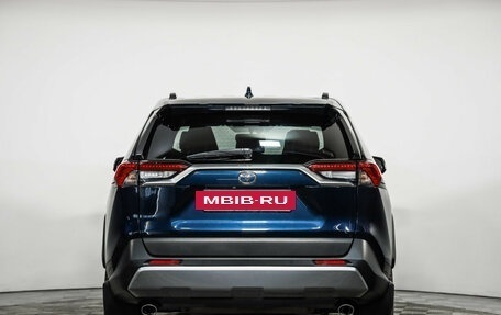 Toyota RAV4, 2020 год, 2 899 000 рублей, 6 фотография