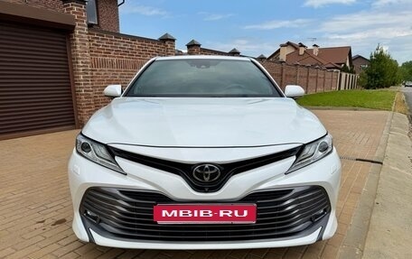 Toyota Camry, 2019 год, 3 240 000 рублей, 8 фотография
