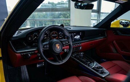 Porsche 911, 2023 год, 17 990 000 рублей, 23 фотография