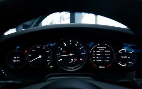 Porsche 911, 2023 год, 17 990 000 рублей, 28 фотография
