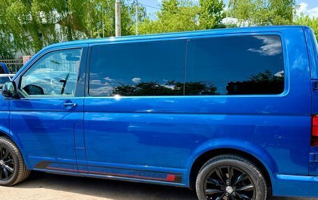 Volkswagen Caravelle T6 рестайлинг, 2020 год, 4 700 000 рублей, 5 фотография